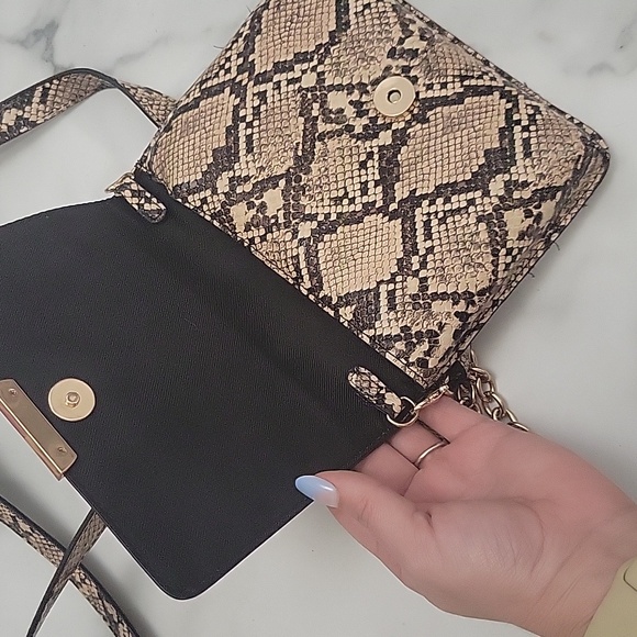 A New Day Clutch Purse - Picture 2 of 4